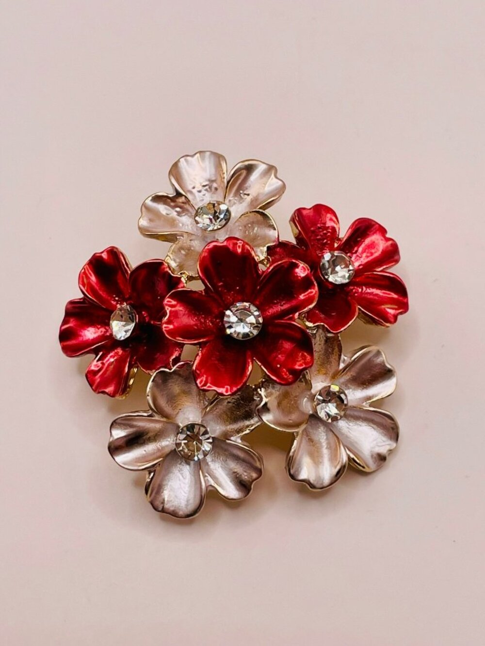 Floral Red & White Rhinestone Cluster Floral Brooch Pin Gold-Tone -55B